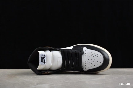 1 “Latte” Air Jordan OG High FD2596-021 0806